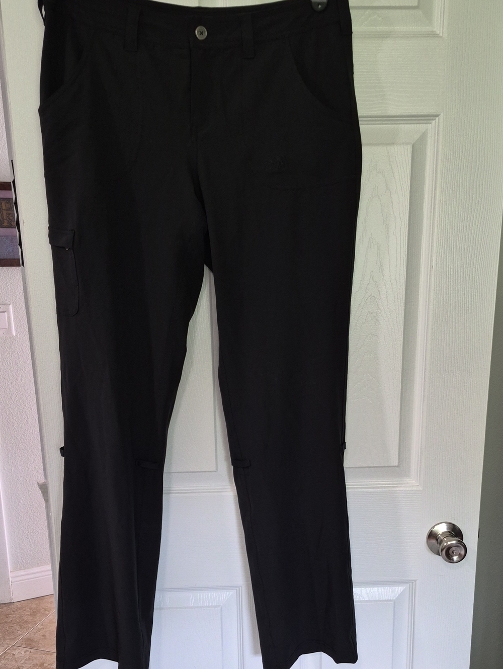 NWOT The North Face Women’s Black Stretch Cargo Pants SIZE 10